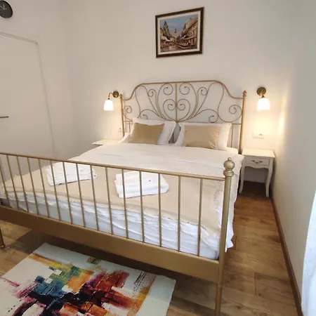 Papavero Konukevi 3*